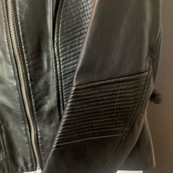 Danier motorcycle leather jacket medium - Picture 2 of 5